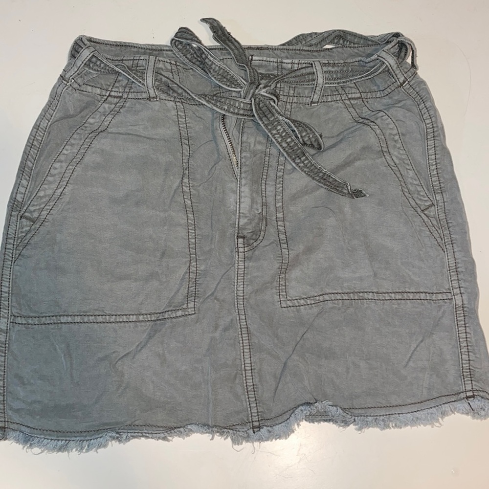 American Eagle Skirt- size 6